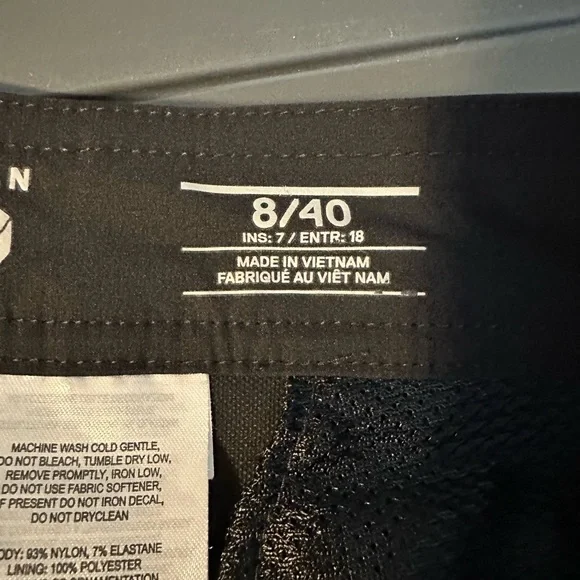 Mountain Hardware Women’s Black Nylon Hiking Shorts Size 8 - Picture 5 of 8